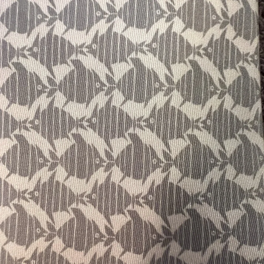 HERMES 100% Silk Vintage Tie, Gray Fish Design 5234SA, Made in France Authentic